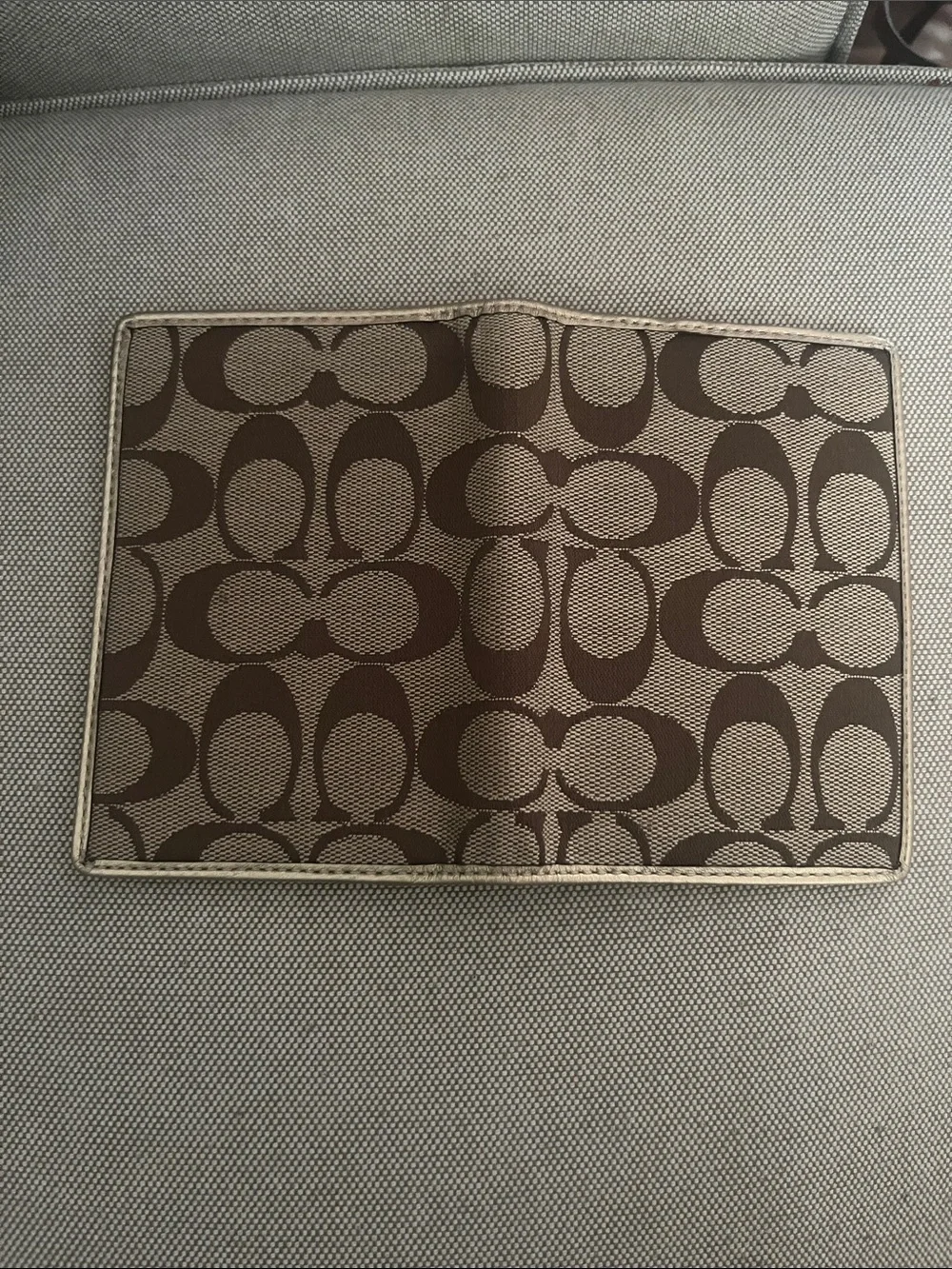 Coach Signature Brown Unisex Card Holder